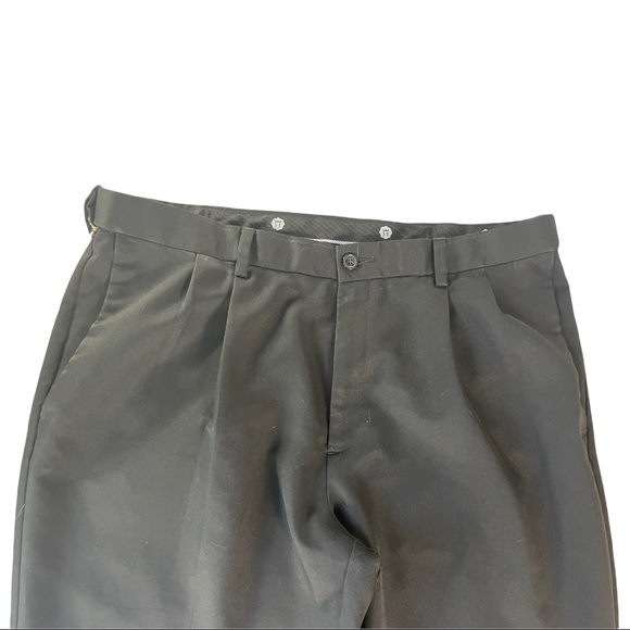 Bundle of 3 Haggar dress pants - Picture 14 of 16